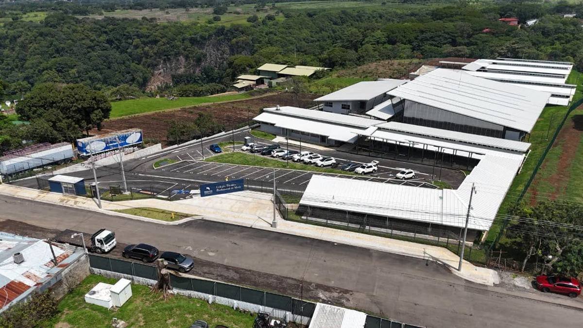 Vista aérea de la nueva sede del CTP de Mora